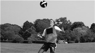 Griber man med brystet