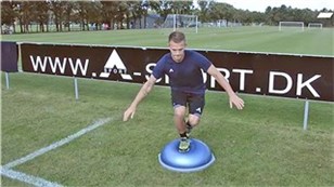 Træning med balance halvkugle