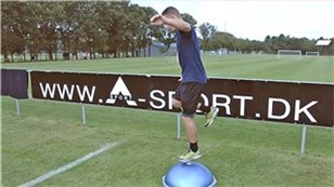 Træning med balance halvkugle