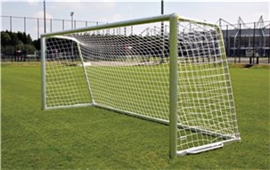 Fuldsvejste fodboldmål 8 mands