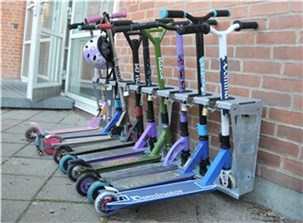 Løbehjuls Stativ m/plads til 9 løbehjul