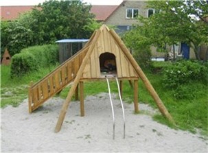 Robinia Pyramidetårn