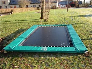 Trampolin til nedgravning