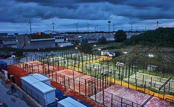 Danmark største udendørs padelanlæg med 10 padelbaner på Refshaleøen i København