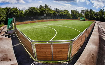 Padelbaner, multibane og pumptrack i Ishøj